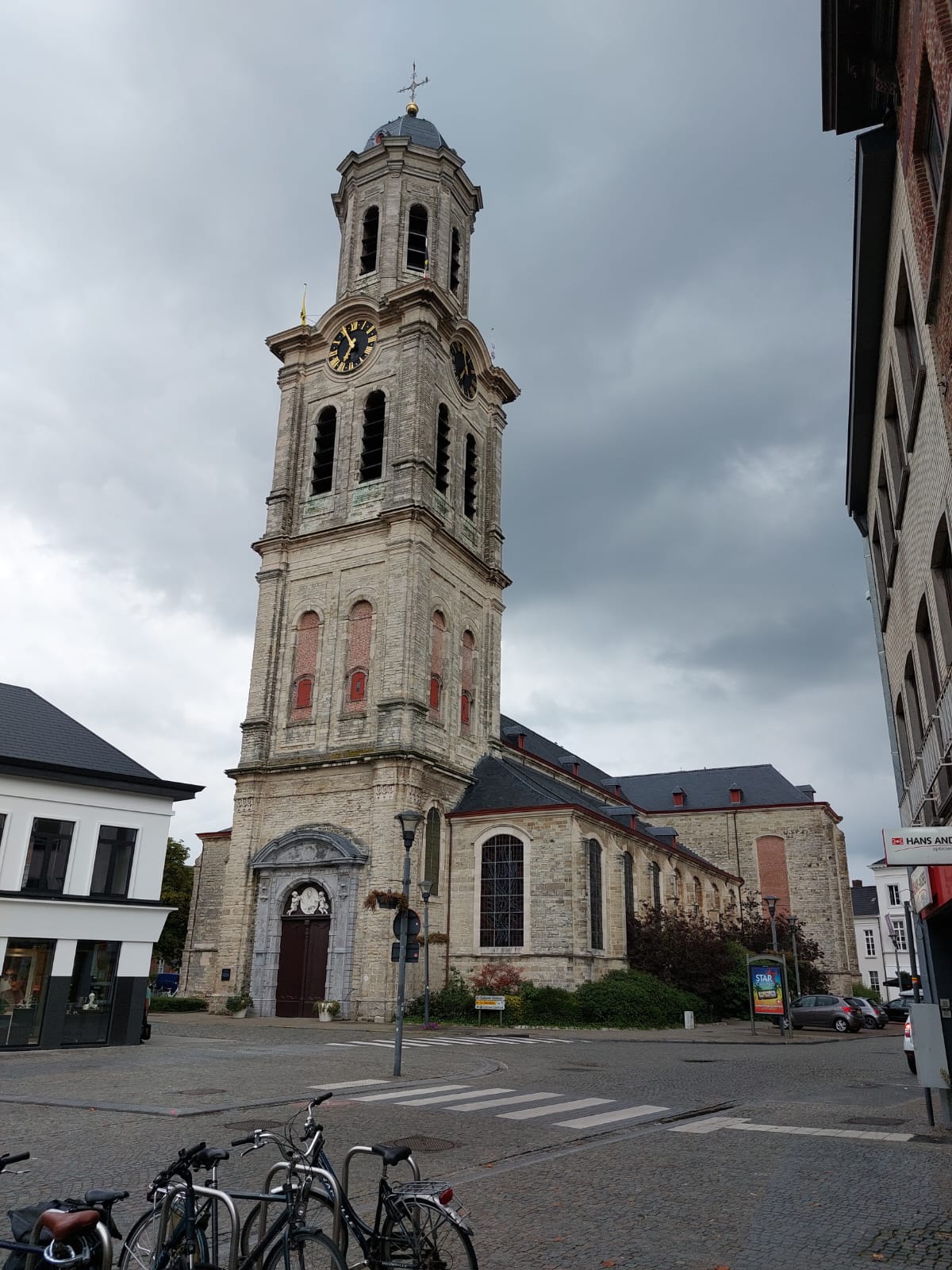 Sint-Laurentiuskerk, Lokeren