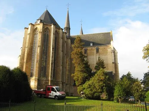 H. Uur met H. Mis en aanbidding georganiseerd door het Legioen Kleine Zielen in de Sint Kwintenskerk te Leuven (Engels)